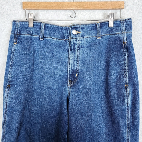 Banana Republic High Rise Straight Fit Relaxed Jeans Size 31/12 EUC - Picture 2 of 13